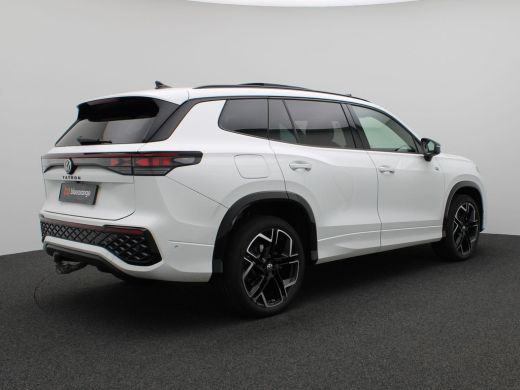 Volkswagen Tayron 1.5 eHybrid R-Line Edition 272PK DSG Trekhaak, Pano-Schuifdak, Head-Up Display, Matrix LED-Verlic... ActivLease financial lease