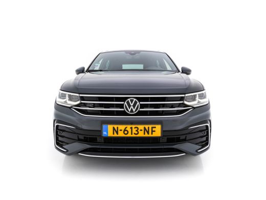 Volkswagen Tiguan 1.4 TSI R-Line Business+ (Plug-in) (INCL-BTW) Aut. *PANO | FULL-LED | ADAPTIVE-CRUISE | DIGI-COCK... ActivLease financial lease