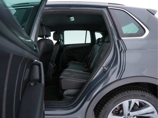 Volkswagen Tiguan 1.4 TSI R-Line Business+ (Plug-in) (INCL-BTW) Aut. *PANO | FULL-LED | ADAPTIVE-CRUISE | DIGI-COCK... ActivLease financial lease