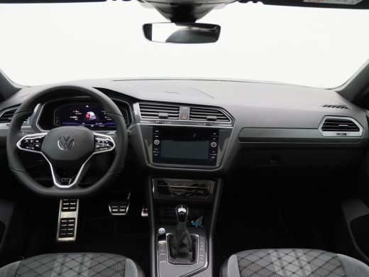 Volkswagen Tiguan 1.5 TSi 150 Pk R-Line Business+ | Black Style | Panoramadak | Adaptive Cruise | Climate Control |... ActivLease financial lease