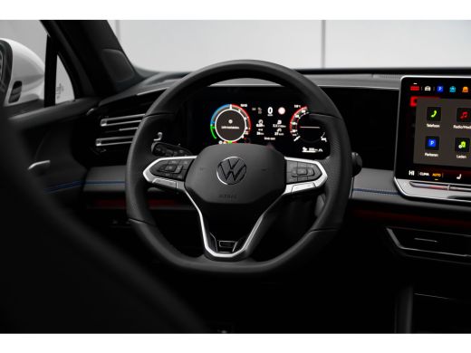 Volkswagen Tiguan R-Line Edition - eHybrid | 'App-Connect' draadloze smartphone integratie | Automatische afstandsr... ActivLease financial lease