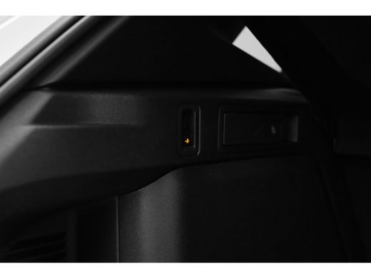 Volkswagen Tiguan R-Line Edition - eHybrid | 'App-Connect' draadloze smartphone integratie | Automatische afstandsr... ActivLease financial lease