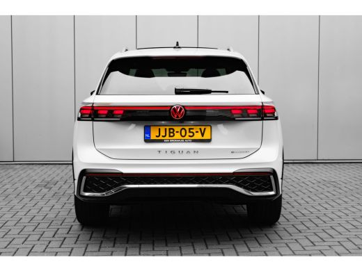 Volkswagen Tiguan R-Line Edition - eHybrid | 'App-Connect' draadloze smartphone integratie | Automatische afstandsr... ActivLease financial lease
