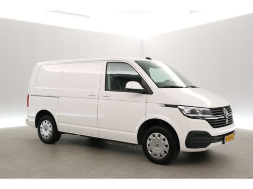 Volkswagen Transporter 2.0 TDI 150PK L1H1 | Aut. | Airco | Adap. Cruise | 3-Zits | Carplay | Navi | Stoelverw. | Trekh. ActivLease financial lease