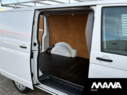 Volkswagen Transporter 2.0 TDI L1H1 Economy Business Cruise Sensoren Imperiaal Trekhaak ActivLease financial lease