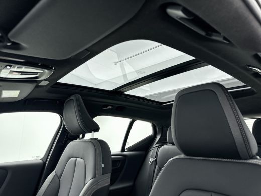 Volvo  EX40 Single Motor Extended Range Ultra 82 kWh | 19" Allseason | Fusion Leder | Trekhaak | Pixel LED | ... ActivLease financial lease