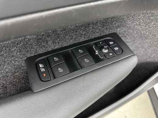 Volvo  EX40 Single Motor Extended Range Ultra 82 kWh | 19" Allseason | Fusion Leder | Trekhaak | Pixel LED | ... ActivLease financial lease