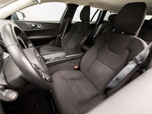 Volvo  V60 2.0 B3 Sport 177Pk Automaat (APPLE CARPLAY, GROOT NAVI, CAMERA, ELEK ACHTERKLEP, SPORTSTOELEN, AD... ActivLease financial lease