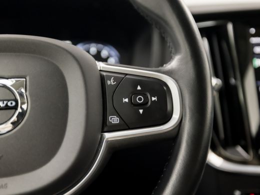 Volvo  V60 2.0 B3 Sport 177Pk Automaat (APPLE CARPLAY, GROOT NAVI, CAMERA, ELEK ACHTERKLEP, SPORTSTOELEN, AD... ActivLease financial lease