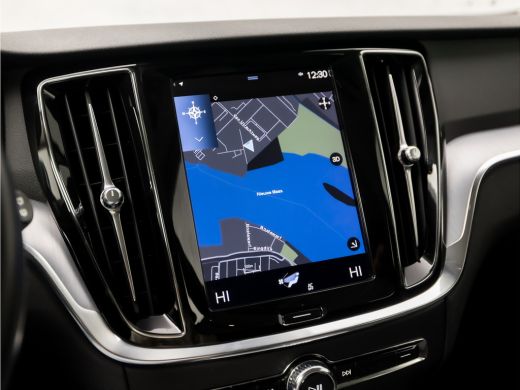 Volvo  V60 2.0 B3 Sport 177Pk Automaat (APPLE CARPLAY, GROOT NAVI, CAMERA, ELEK ACHTERKLEP, SPORTSTOELEN, AD... ActivLease financial lease