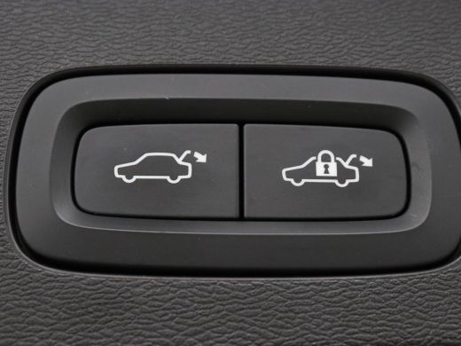 Volvo  V60 2.0 B4 Inscription | Trekhaak | Leder | Stoel & stuurverwarming | Camera | Adaptive cruise | Carp... ActivLease financial lease