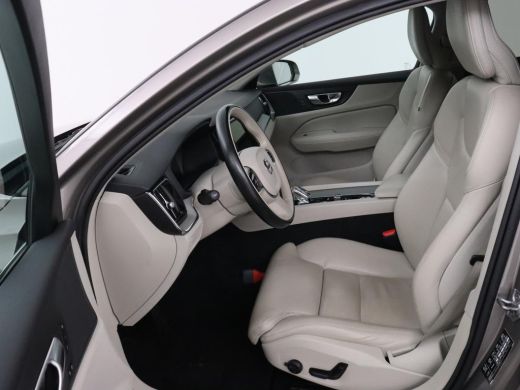 Volvo  V60 2.0 B4 Inscription | Trekhaak | Leder | Stoel & stuurverwarming | Camera | Adaptive cruise | Carp... ActivLease financial lease