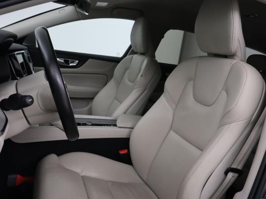 Volvo  V60 2.0 B4 Inscription | Trekhaak | Leder | Stoel & stuurverwarming | Camera | Adaptive cruise | Carp... ActivLease financial lease