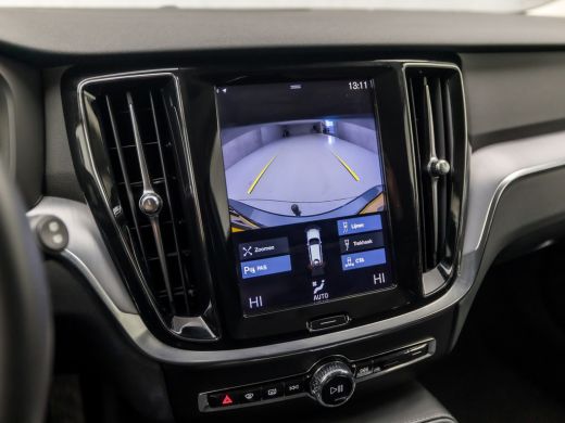 Volvo  V60 2.0 T6 Recharge AWD Sport 390Pk Automaat (APPLE CARPLAY, GROOT NAVI, CAMERA, KEYLESS, SPORTSTOELE... ActivLease financial lease
