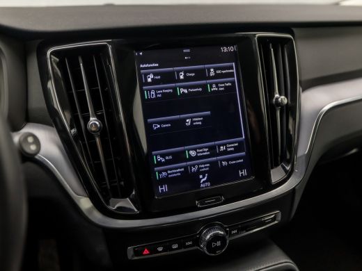 Volvo  V60 2.0 T6 Recharge AWD Sport 390Pk Automaat (APPLE CARPLAY, GROOT NAVI, CAMERA, KEYLESS, SPORTSTOELE... ActivLease financial lease