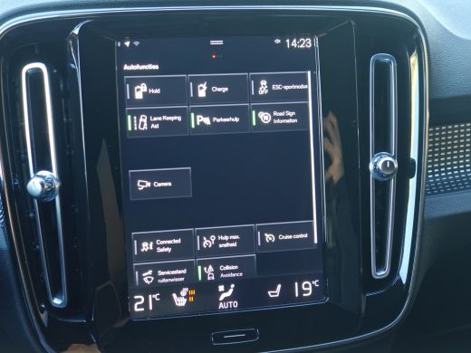 Volvo  XC40 1.5 T5 Recharge R-Design | Achteruitrijcamera | Apple Carplay/Android Auto|telefoonintegratie pre... ActivLease financial lease