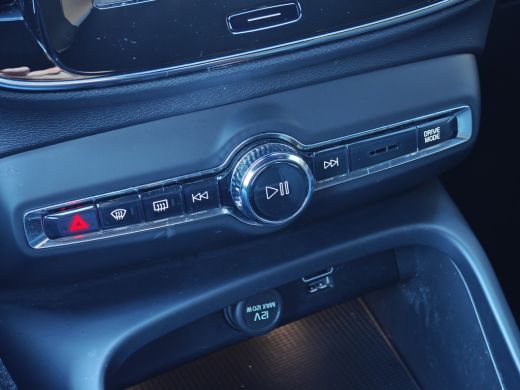 Volvo  XC40 1.5 T5 Recharge R-Design | Achteruitrijcamera | Apple Carplay/Android Auto|telefoonintegratie pre... ActivLease financial lease