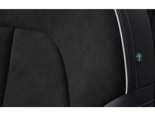 Volvo  XC40 B4 Plus Black Edition | Apple Carplay/Android Auto|telefoonintegratie premium | Audio installatie... ActivLease financial lease