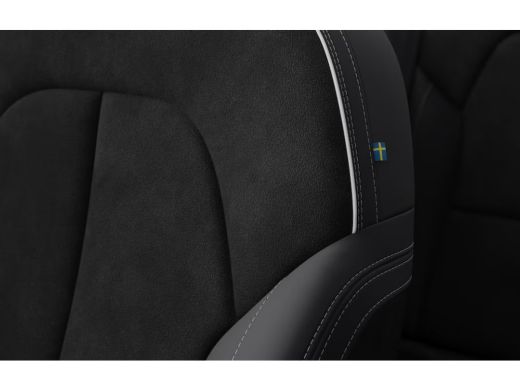 Volvo  XC40 B4 Plus Black Edition | Apple Carplay/Android Auto|telefoonintegratie premium | Audio installatie... ActivLease financial lease