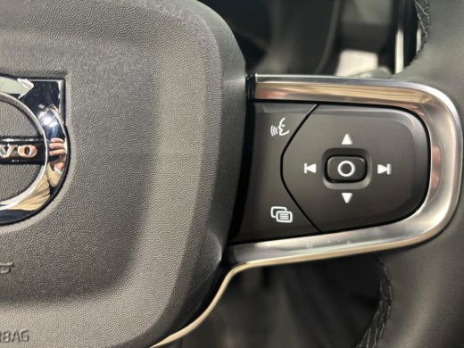 Volvo  XC40 B4 Plus Dark | Achteruitrijcamera | Apple Carplay/Android Auto|telefoonintegratie premium | Cruis... ActivLease financial lease