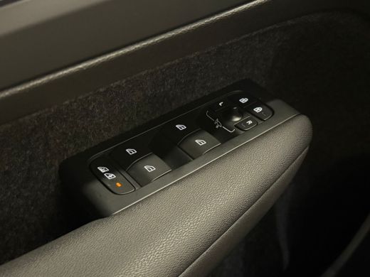 Volvo  XC40 Single Motor Extended Range Plus 82 kWh | Achteruitrijcamera | Apple Carplay/Android Auto|telefoo... ActivLease financial lease