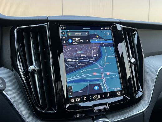 Volvo  XC60 2.0 T6 Plug-in hybrid AWD Plus Black Edition | Panoramadak | Trekhaak | Stoel en stuurwielverwarm... ActivLease financial lease