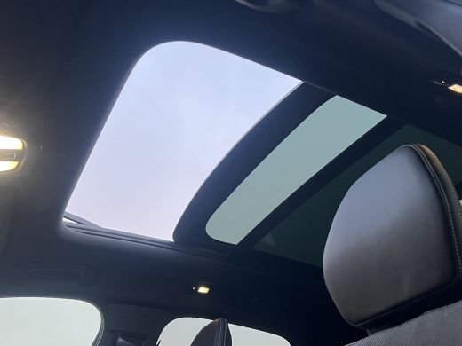 Volvo  XC60 2.0 T6 Plug-in hybrid AWD Plus Black Edition | Panoramadak | Trekhaak | Stoel en stuurwielverwarm... ActivLease financial lease