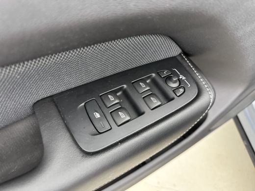 Volvo  XC60 T6 Recharge R-Design | 21" | Head-up | Full LED | Harman Kardon | Leder Dashboard | Panoramadak |... ActivLease financial lease