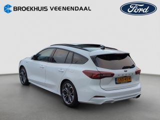 Ford Focus Wagon 1.0 EcoB ST Line X Panoramadak | 18 Inch LMV | Winterpack | El.Klep