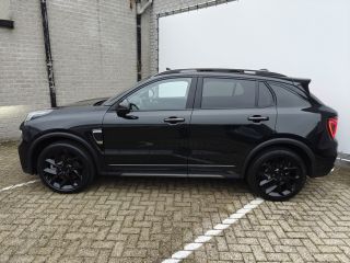 Lynk & Co 01 1.5 | Achterbank in delen neerklapbaar | Achteropkomend verkeer waarschuwing | Airco (automatisch)