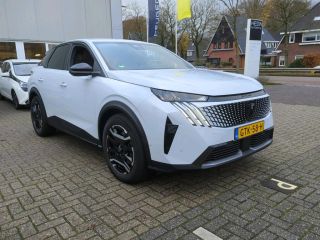 Peugeot e-3008 Allure Avantage 210 73 kWh | Navigatie | Camera | Trekhaak | 1.250kg Trekgewicht | Fase 3 laden |...