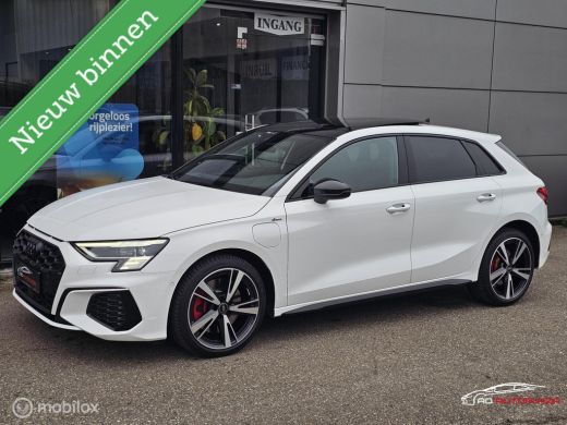 Audi A3 Sportback 45 TFSI e S edition Competition Pano/RS Seats/3x S-line