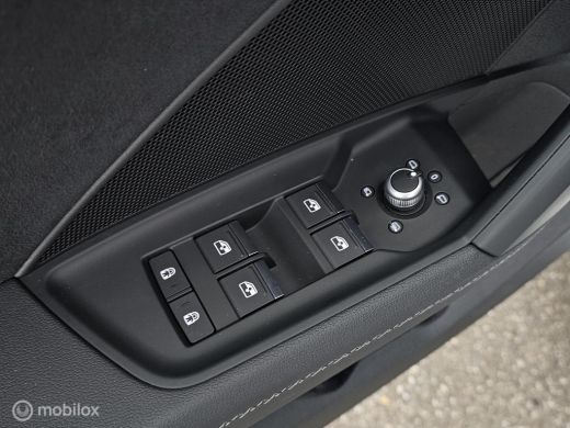 Audi A3 Sportback 45 TFSI e S edition Competition Pano/RS Seats/3x S-line ActivLease financial lease