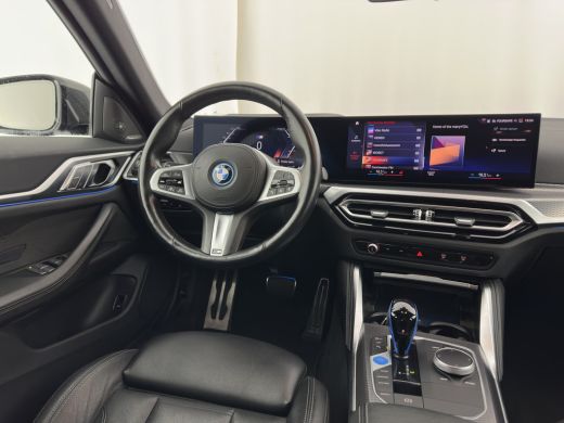 BMW i4 eDrive40 M-Sport High Executive 84 kWh (3-Fase) [SOH-97%] (INCL-BTW)  Aut *FULL-LEATHER | HEAD UP... ActivLease financial lease