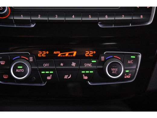 BMW X1 sDrive18i *1ste Eigenaar*Leer*Navigatie*Stoelverwarming* ActivLease financial lease