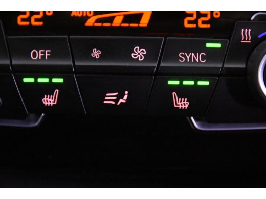 BMW X1 sDrive18i *1ste Eigenaar*Leer*Navigatie*Stoelverwarming* ActivLease financial lease