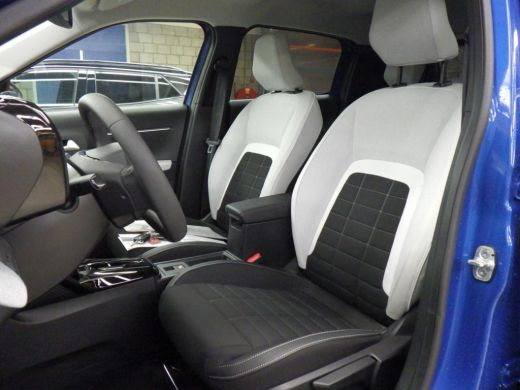 Citroën &euml;-C3 Max 113pk 44 kWh | 11 kW lader | Achteruitrijcamera | Afwijkende dakkleur ActivLease financial lease