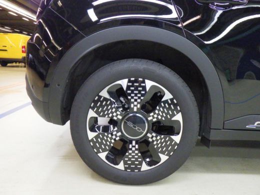 Fiat 600 1.2 Hybrid La Prima 145pk 8 Jaar Garantie! | Vol-Leder | Massage | Adaptive Cruise  | Elektr. Ach... ActivLease financial lease