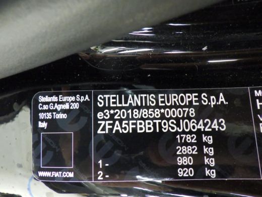 Fiat 600 1.2 Hybrid La Prima 145pk 8 Jaar Garantie! | Vol-Leder | Massage | Adaptive Cruise  | Elektr. Ach... ActivLease financial lease