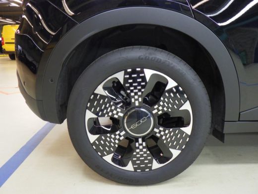 Fiat 600 1.2 Hybrid La Prima 8 Jaar Garantie! | Vol-Leder | Massage | Adaptive Cruise | Elektr. Achterklep... ActivLease financial lease