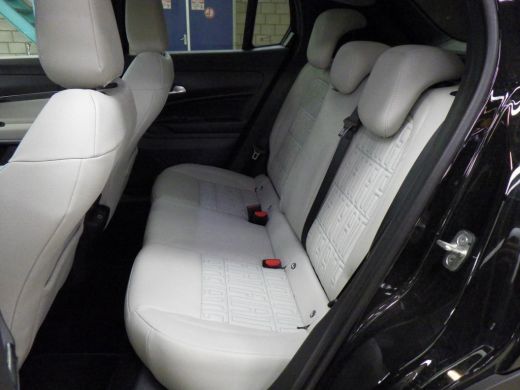 Fiat 600 1.2 Hybrid La Prima 8 Jaar Garantie! | Vol-Leder | Massage | Adaptive Cruise | Elektr. Achterklep... ActivLease financial lease