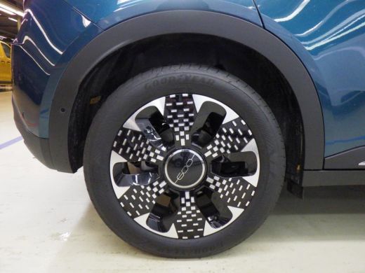 Fiat 600 La Prima 54 kWh 8 Jaar Garantie! | Vol-Leder | Massage | Adaptive Cruise | Elektr. Stoelen | Elek... ActivLease financial lease