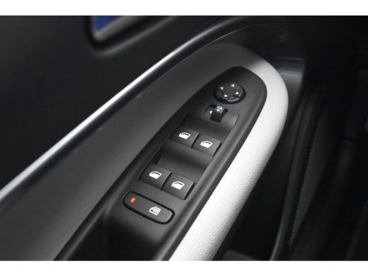 Fiat 600 La Prima 54 kWh 8 Jaar Garantie! | Vol-Leder | Massage | Adaptive Cruise | Elektr. Stoelen | Elek... ActivLease financial lease