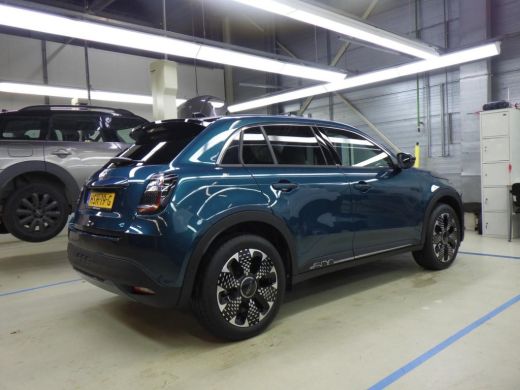 Fiat 600 La Prima 54 kWh 8 Jaar Garantie! | Vol-Leder | Massage | Adaptive Cruise | Elektr. Stoelen | Elek... ActivLease financial lease