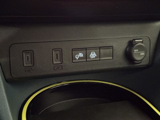 Fiat Grande Panda RED 11kW 44 kWh Nieuw!! | Airco | Carplay | Cruise | Digitaal Dashboard | LED | Parkeersensoren A... ActivLease financial lease