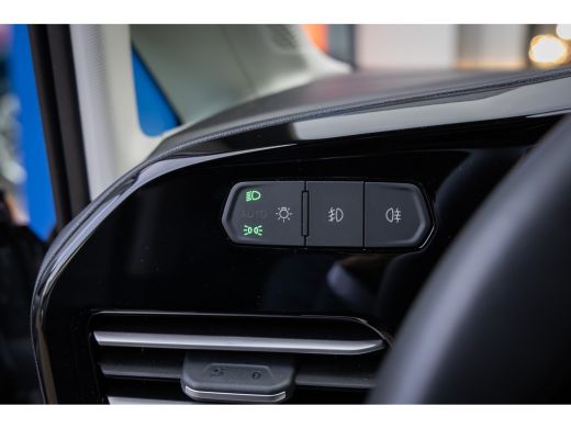 Ford Transit Connect 1.5 EcoBoost PHEV L2 Limited | Trekhaak | Camera | Adap cruise | Keyless entry/start | Navi | Cru... ActivLease financial lease