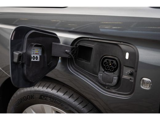 Ford Transit Connect 1.5 EcoBoost PHEV L2 Limited | Trekhaak | Camera | Cruise adaptief | Apple Carplay/Android Auto |... ActivLease financial lease