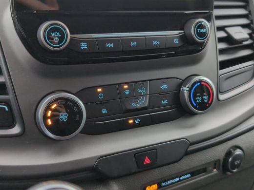 Ford Transit Custom 2.0 TDCI 130PK Airco | Trekhaak | Navigatie | Camera | Bijrijdersbank | Cruise control ActivLease financial lease