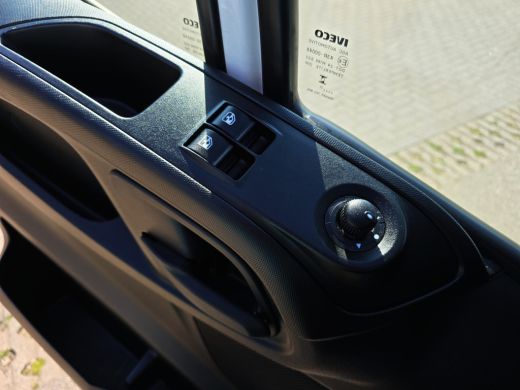 Iveco Daily 35S14V 2.3 352L H2 - 140 Pk - Euro 6 - Airco - Cruise Control - L2 L H2 ActivLease financial lease