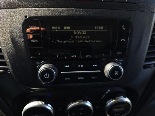 Iveco Daily 35S14V 2.3 352L H2 - 140 Pk - Euro 6 - Airco - Cruise Control - L2 L H2 ActivLease financial lease